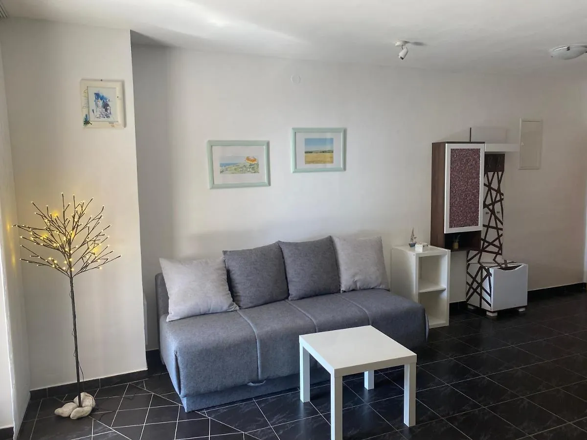 Apartment Apartmani Sa Privatnom Plazom , Mali Losinj, Artatore 5 Croatia